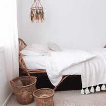 Load image into Gallery viewer, WHITE DUVET SET