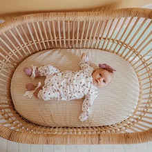 Load image into Gallery viewer, BASSINET NATURAL STRIPE FITTED SHEET