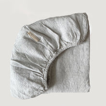 Load image into Gallery viewer, BASSINET MINI STRIPE FITTED SHEET