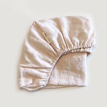 Load image into Gallery viewer, BASSINET PEONY FITTED SHEET