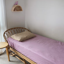 Load image into Gallery viewer, WISTERIA FITTED SHEET