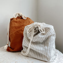 Load image into Gallery viewer, Linen Drawstring Mini Sack CLAY